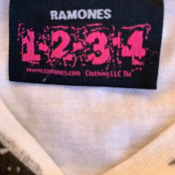 The Ramones vintage tee size Small - Picture 2 of 4